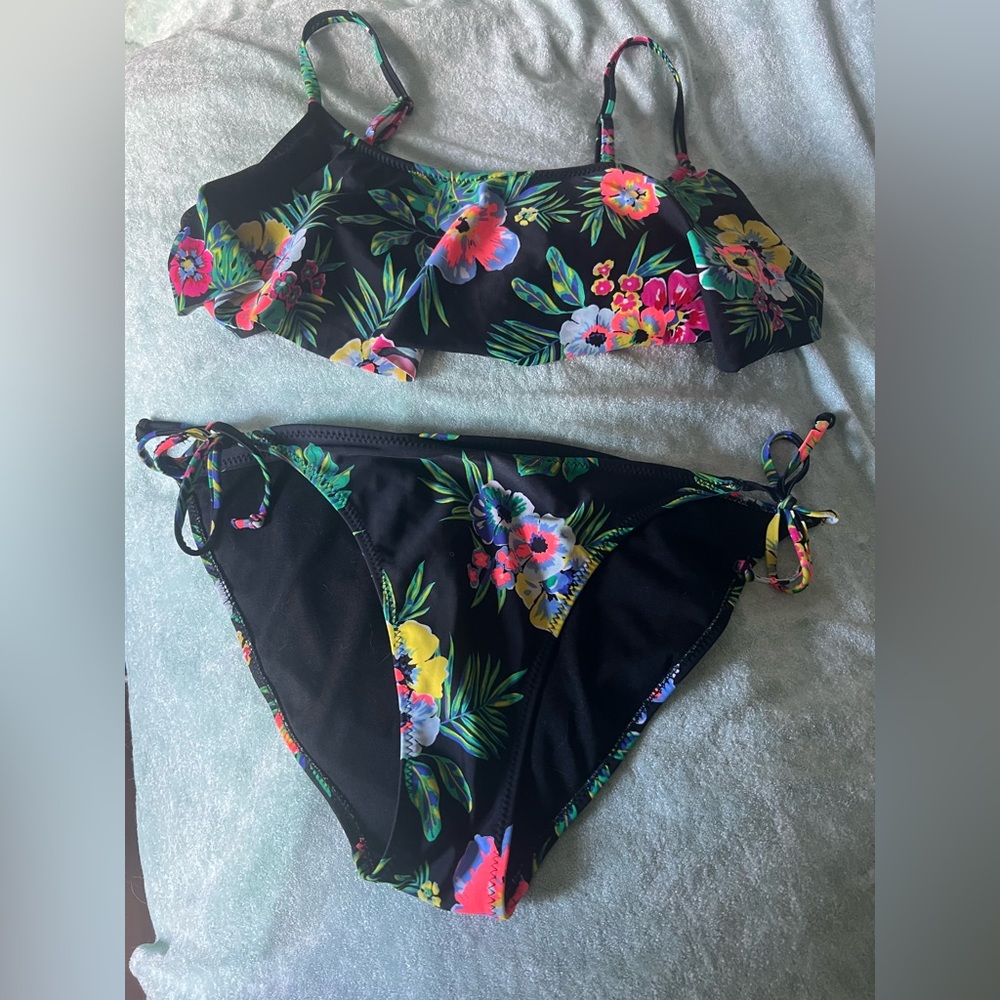 Old Navy Black Tropical Floral Ruffle Tie Bikini 2-Piece L